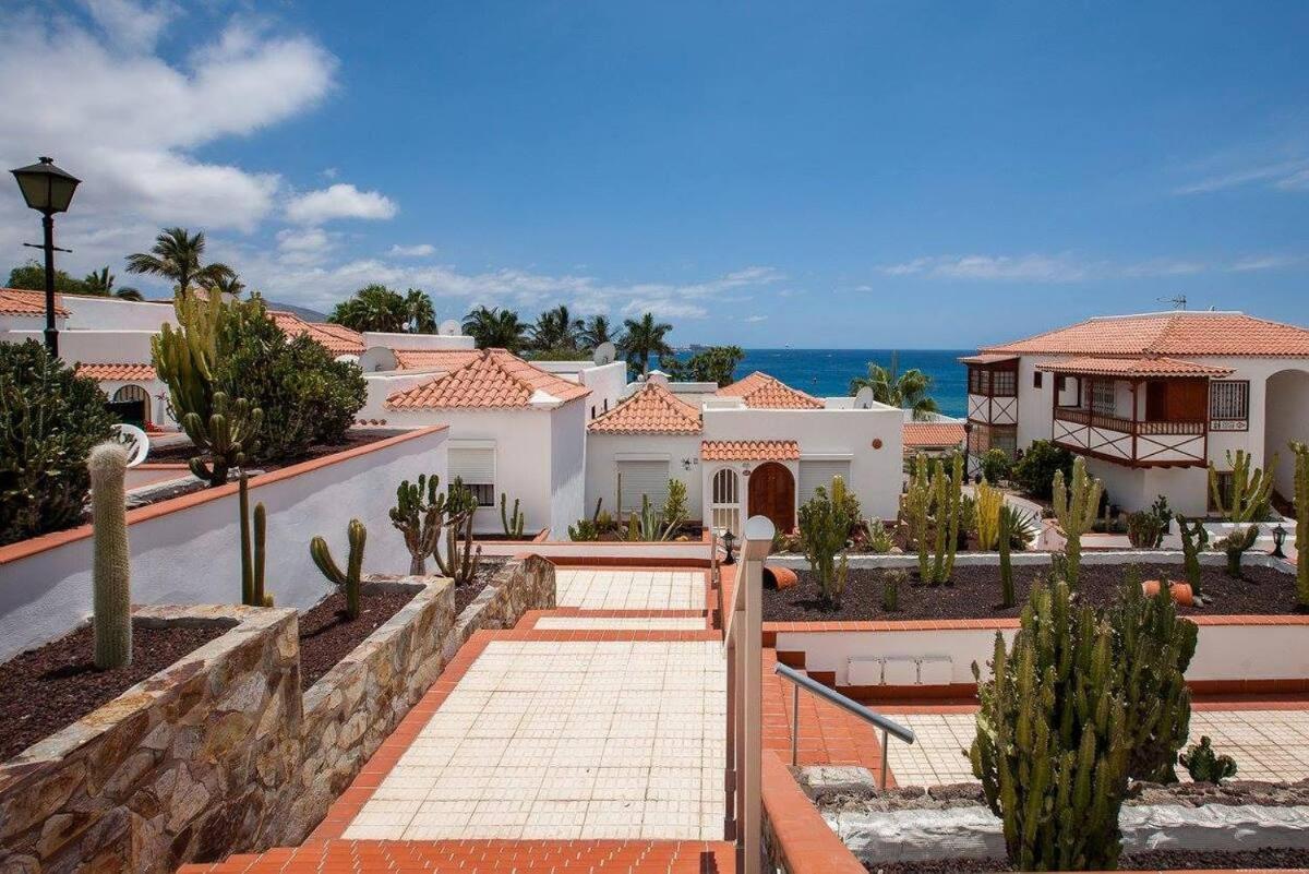 2 Bedroom apartment for 4 people in Tenerife Costa Adeje  Eksteriør bilde
